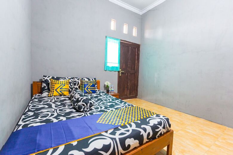 Hostal Spot On 1746 Putri Kuning Residence