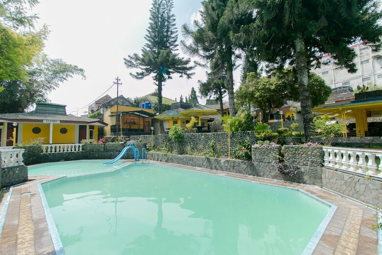 Oyo 1996 Koneng Hotel