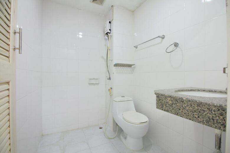 Hotel Oyo 498 Ladawan Villa