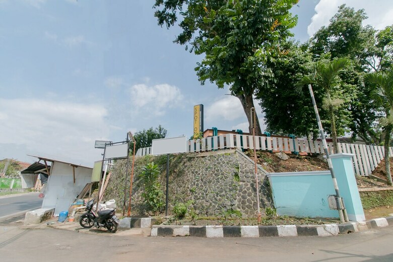 Hotel Spot On 1899 Berkah Homestay
