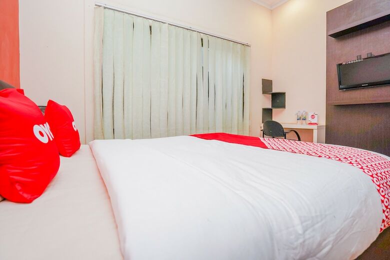 Hotel Oyo 1956 Kana Family Residence