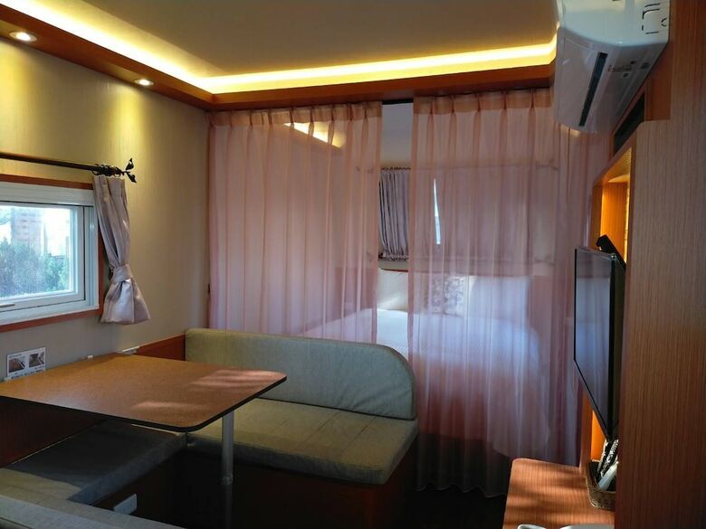 K-1 Hotel