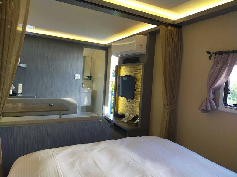 K-1 Hotel