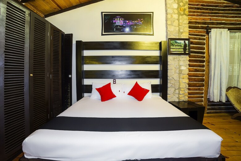 Hotel Capital O Caba�as El Rinc�n