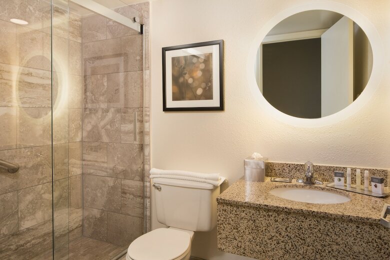 Doubletree By Hilton Hotel Laurel