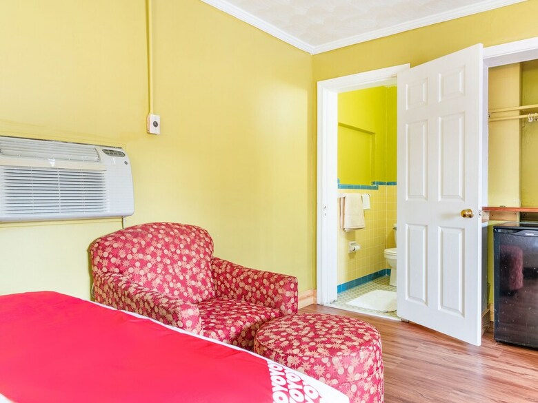 Oyo Hotel Rowland I-95