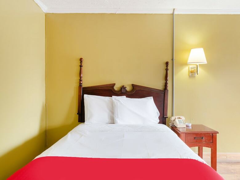 Oyo Hotel Rowland I-95