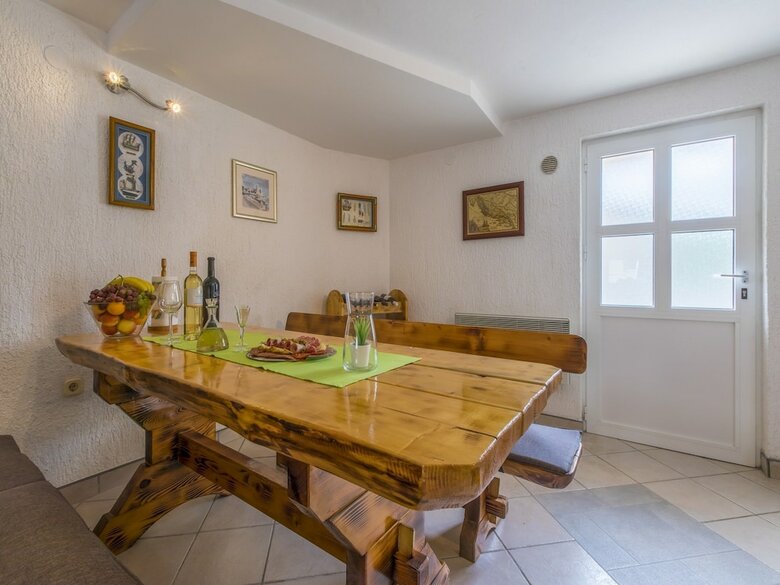 House Elwira