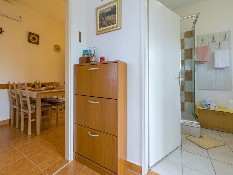House Elwira