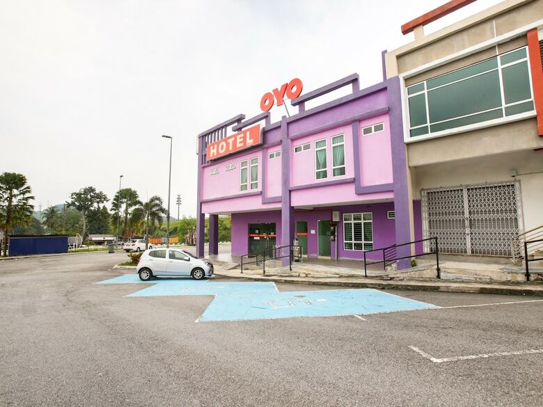 Oyo 89677 Sunflower Hotel
