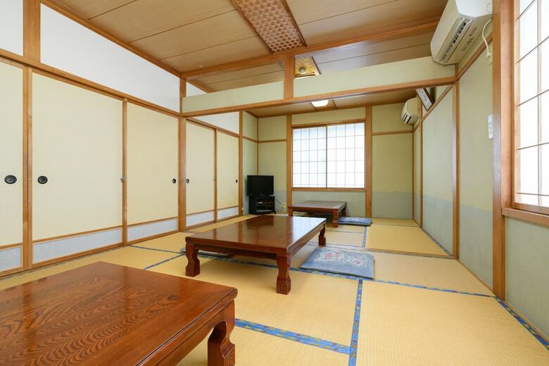 Hotel Oyo Ryokan Ryosou Minato Sado