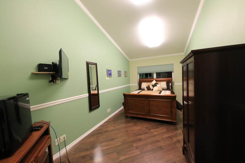 Bed & Breakfast Aurora Pioneer Manor