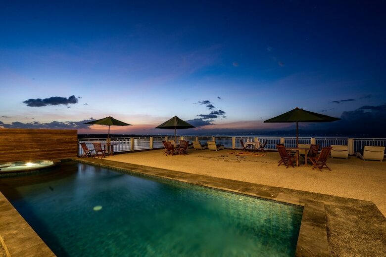 Samuh Ocean Sunset Hotel