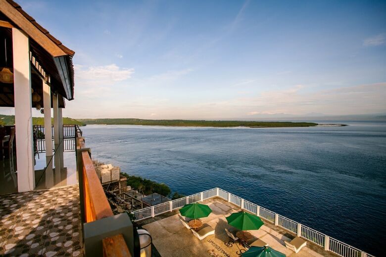 Samuh Ocean Sunset Hotel