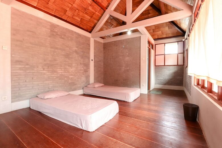 Hotel Saka Homestay