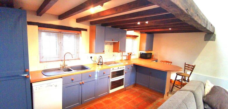 Country School Cottage Close To Harwood