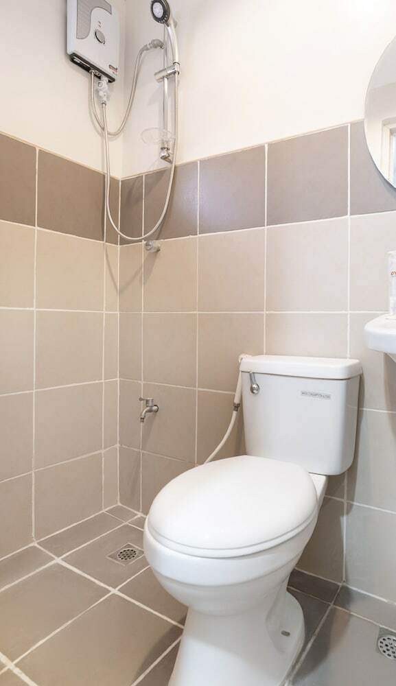 Hotel Oyo 395 Elti Dormitel