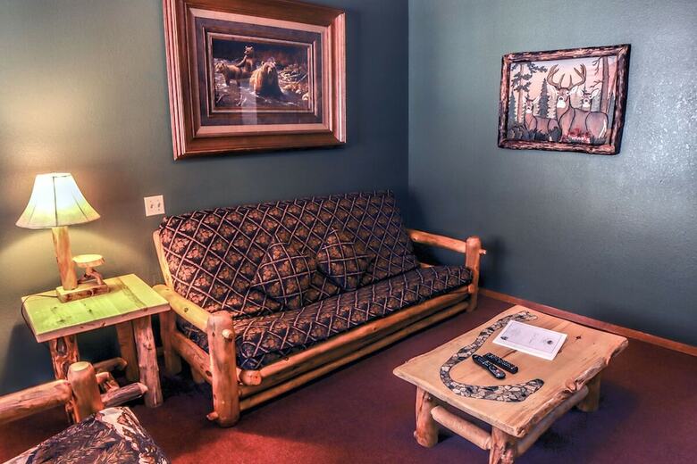 Timber Creek Chalets: 6