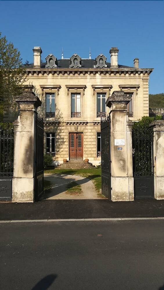 Hotel Les Palmiers de Mauves