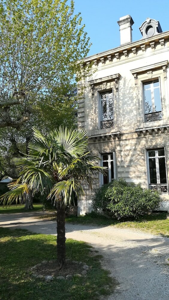 Hotel Les Palmiers de Mauves