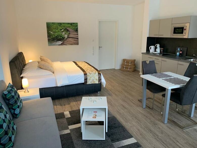 Royal City Apartments