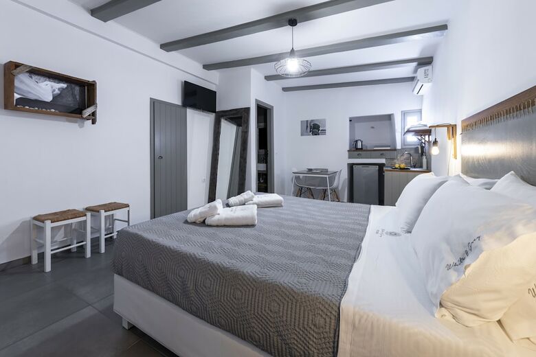 Aparthotel White And Grey