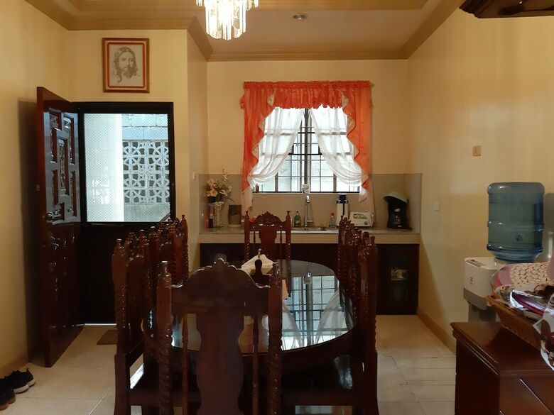 Hotel Palompon Orange Villa
