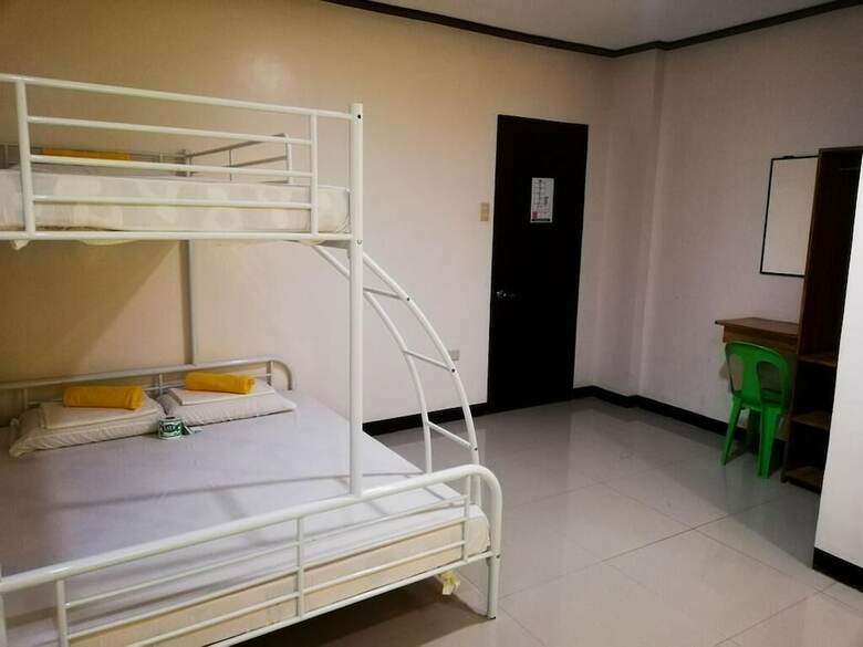Hotel Roexcin Tourist Inn