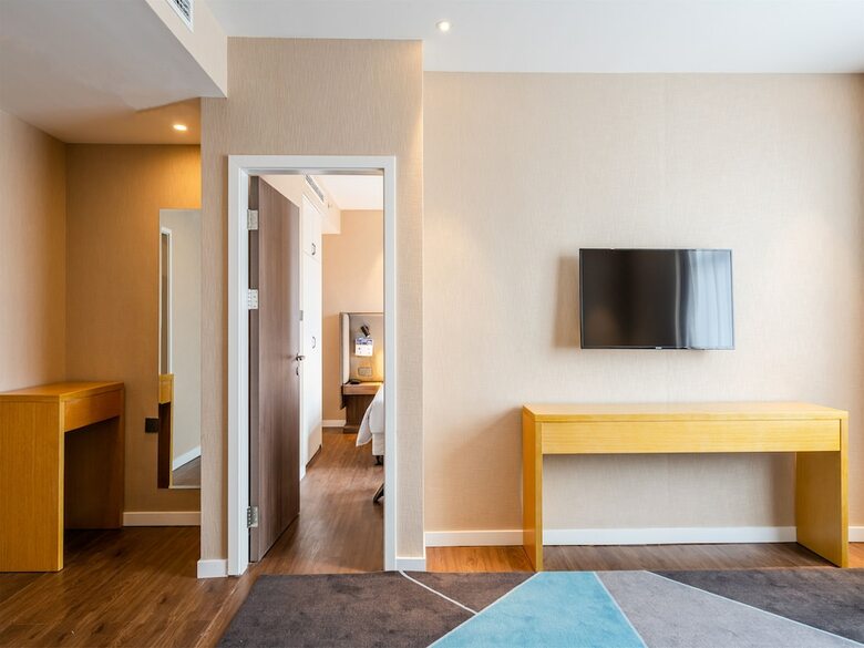 Hotel Holiday Inn Express Litang