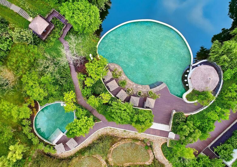 Hotel Lushan West Sea Resort, Curio Collection By Hilton