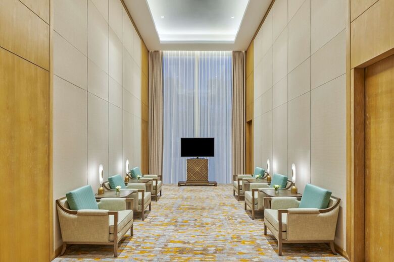 Hotel Lushan West Sea Resort, Curio Collection By Hilton