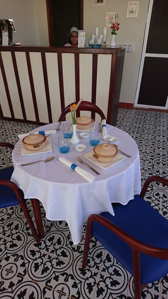 Temples Garden Hotel And Restaurant