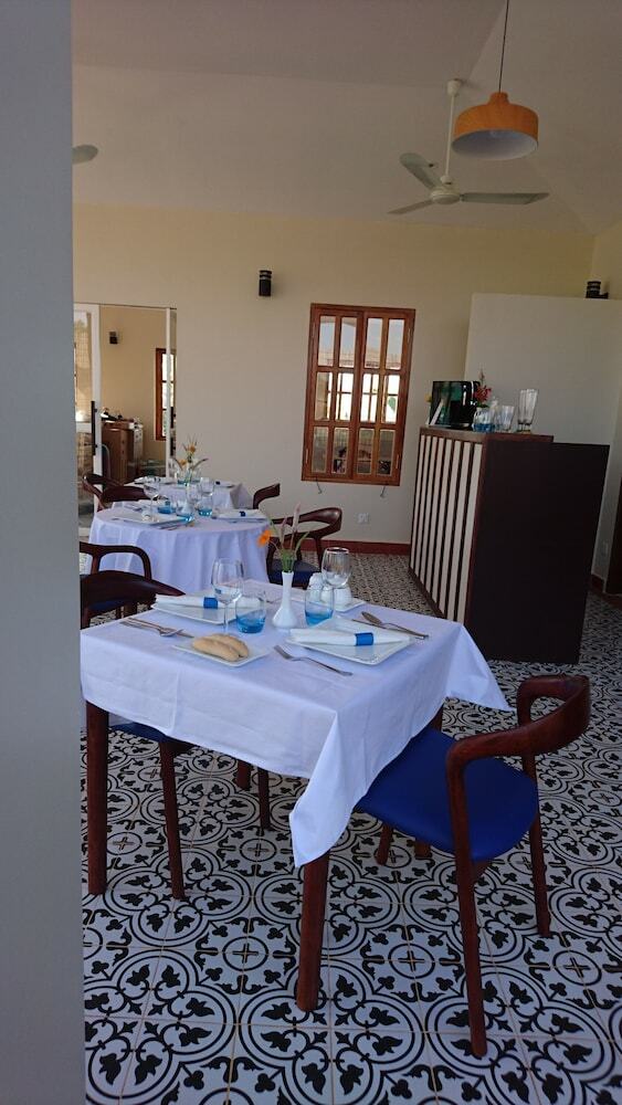 Temples Garden Hotel And Restaurant