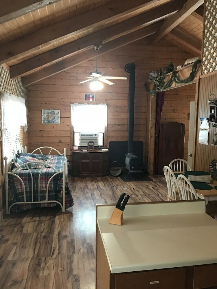 A Peace Of Heaven Cabins Llc