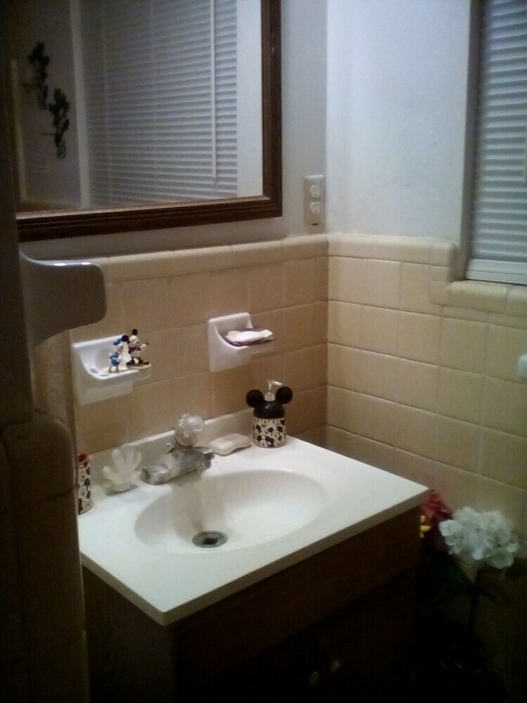 Bed & Breakfast Rainbow Rooming House