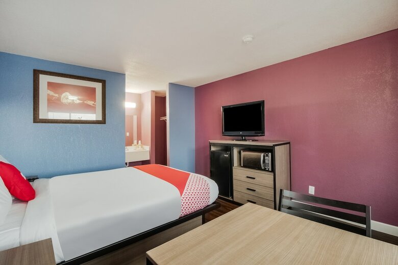 Oyo Hotel Houston N Fm-1960 Champions Tx