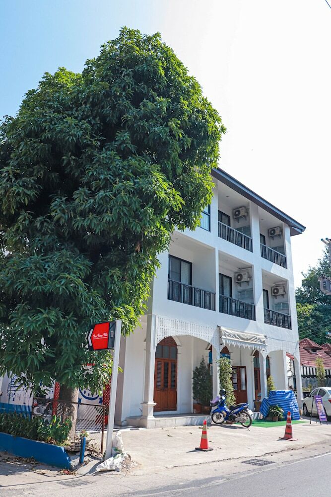 Hotel Oyo 611 Stay Young Villa
