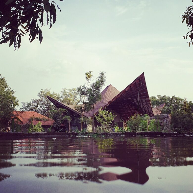 Hotel Serendipity Lakes And Resorts