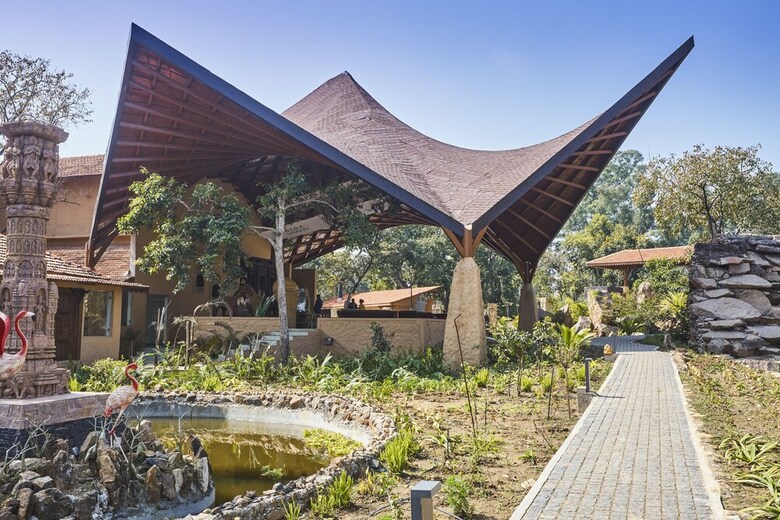 Hotel Serendipity Lakes And Resorts