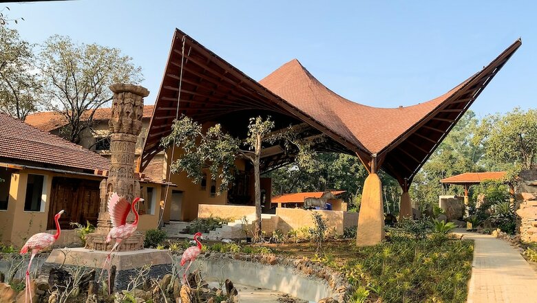 Hotel Serendipity Lakes And Resorts