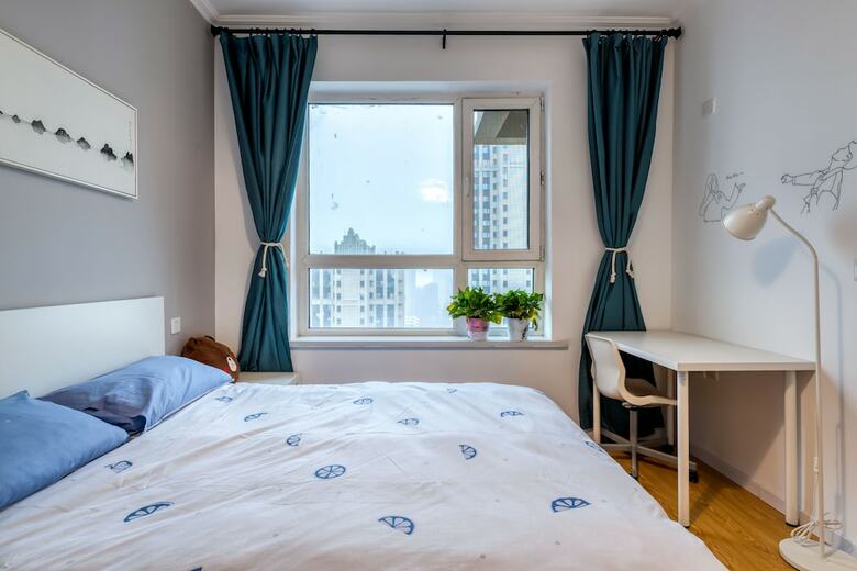 Shark Apartment