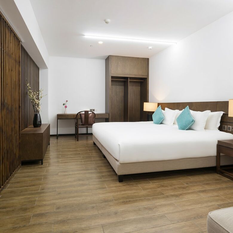 Huali Hotel