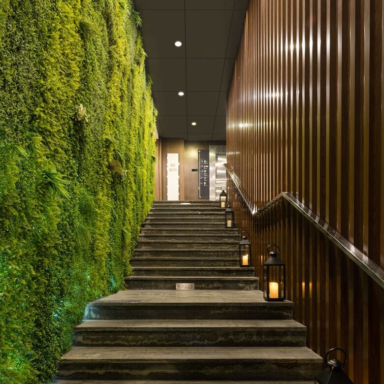 Huali Hotel