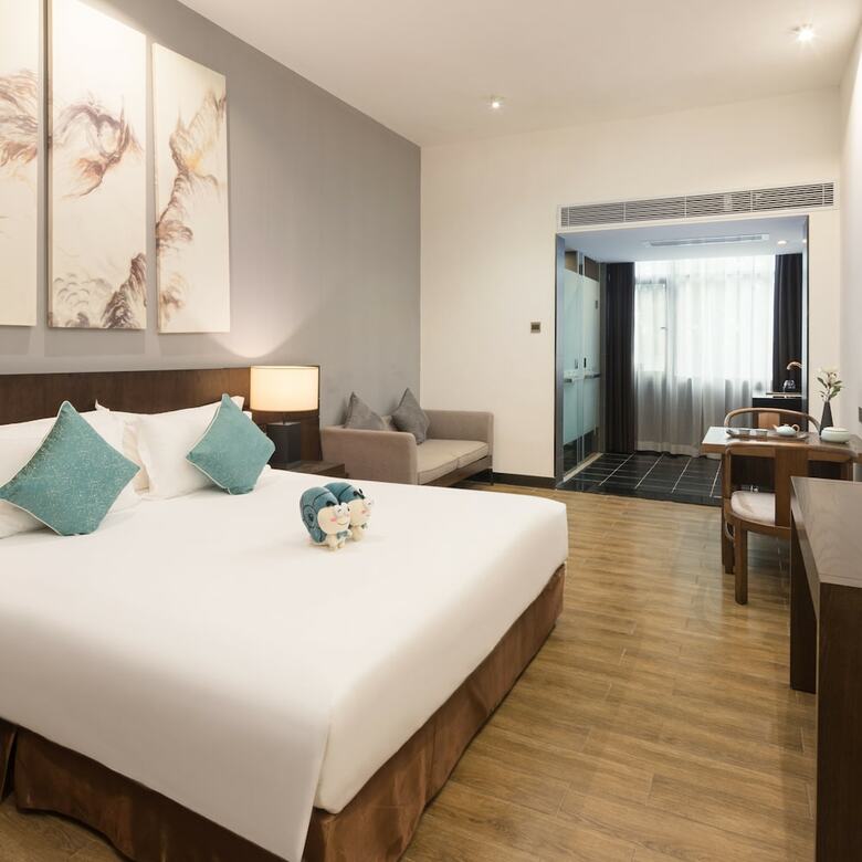 Huali Hotel