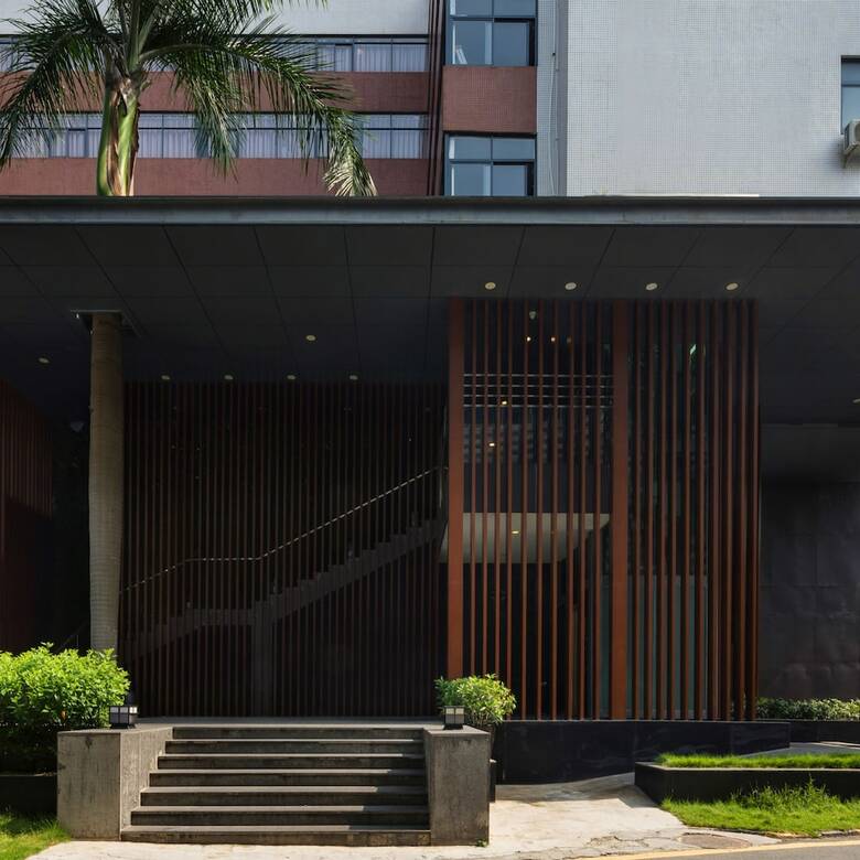 Huali Hotel