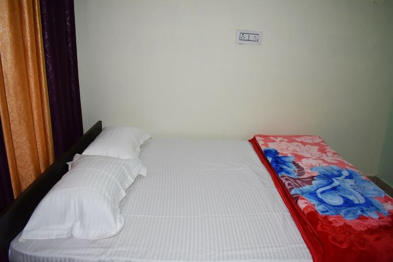 Hotel Hanumanti River View Resort