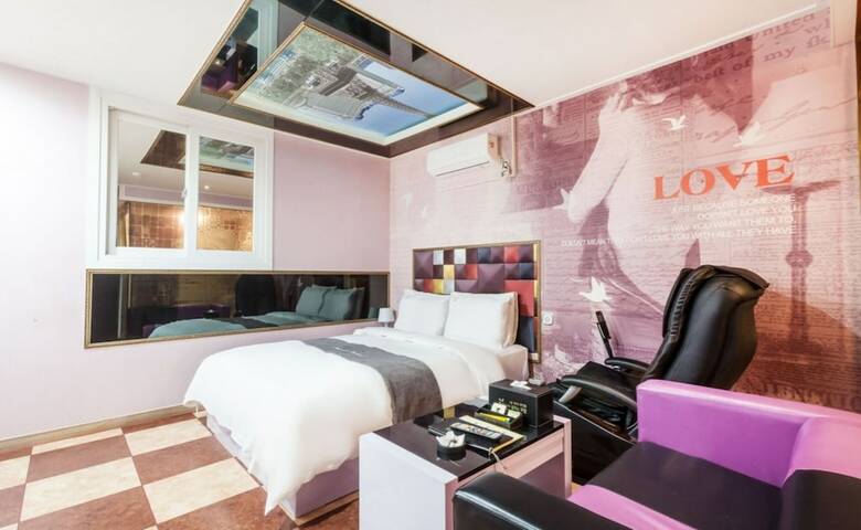 Hotel Sky Opening Motel