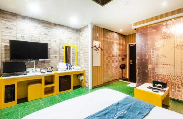 Hotel Sky Opening Motel