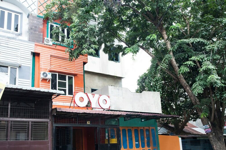 Hotel Oyo 2229 Bunga Raya Residence
