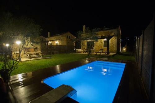 5 Stars Villas
